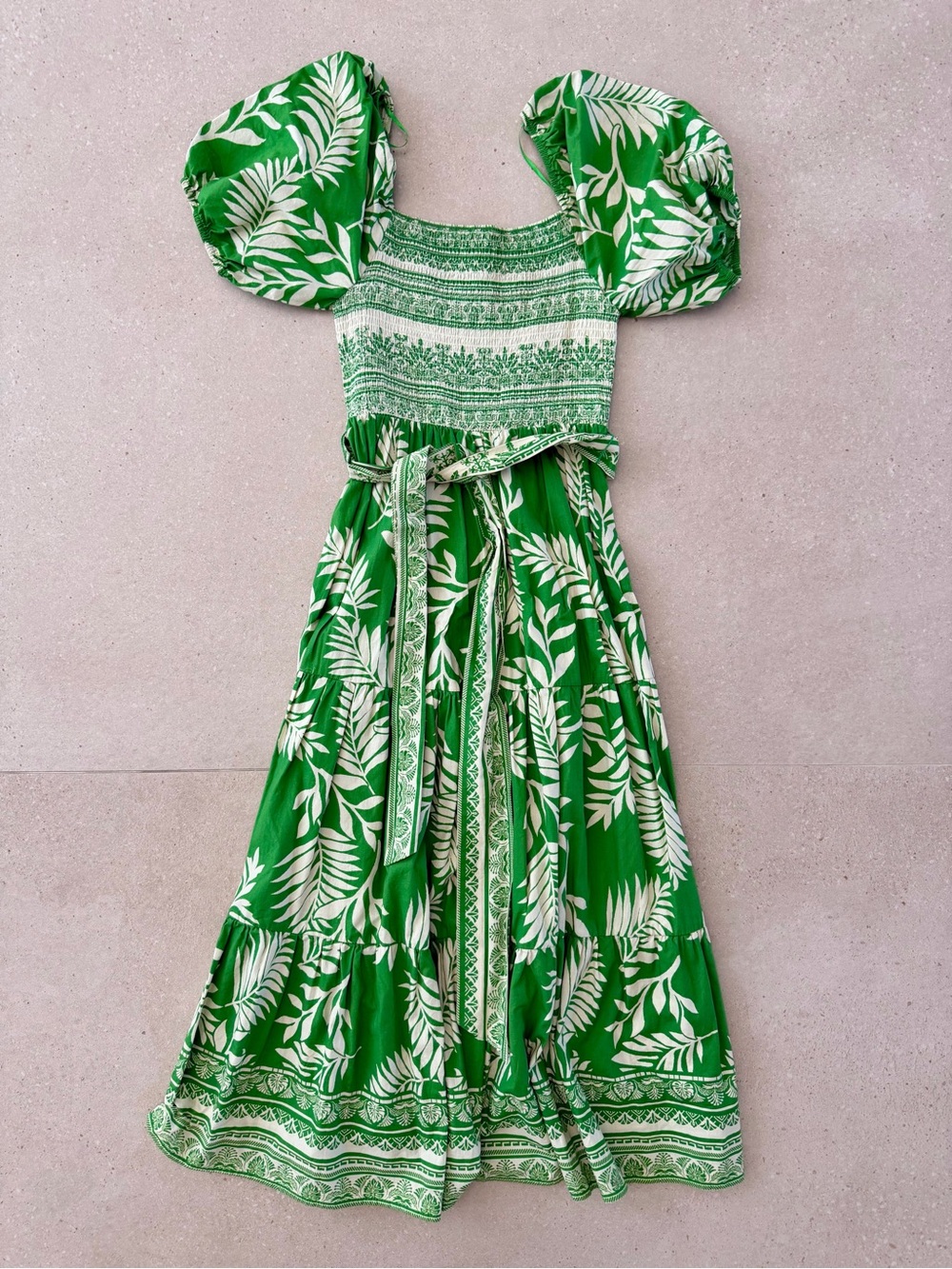 Aura Green and White Leaf-Print Puff-Sleeve Maxi Dress